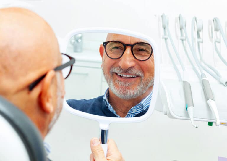 Luc Cloutier, denturologiste Saint-Basile-le-Grand reconnu pour son approche humaine