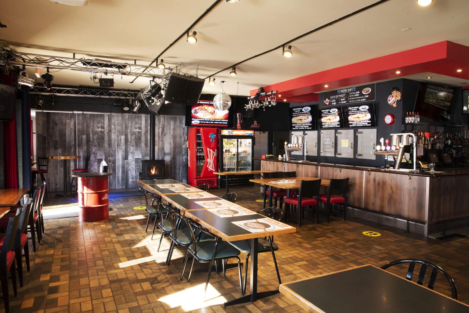 Bar Le 525, le rendez-vous incontournable des spectacles et de l’ambiance à Sorel-Tracy