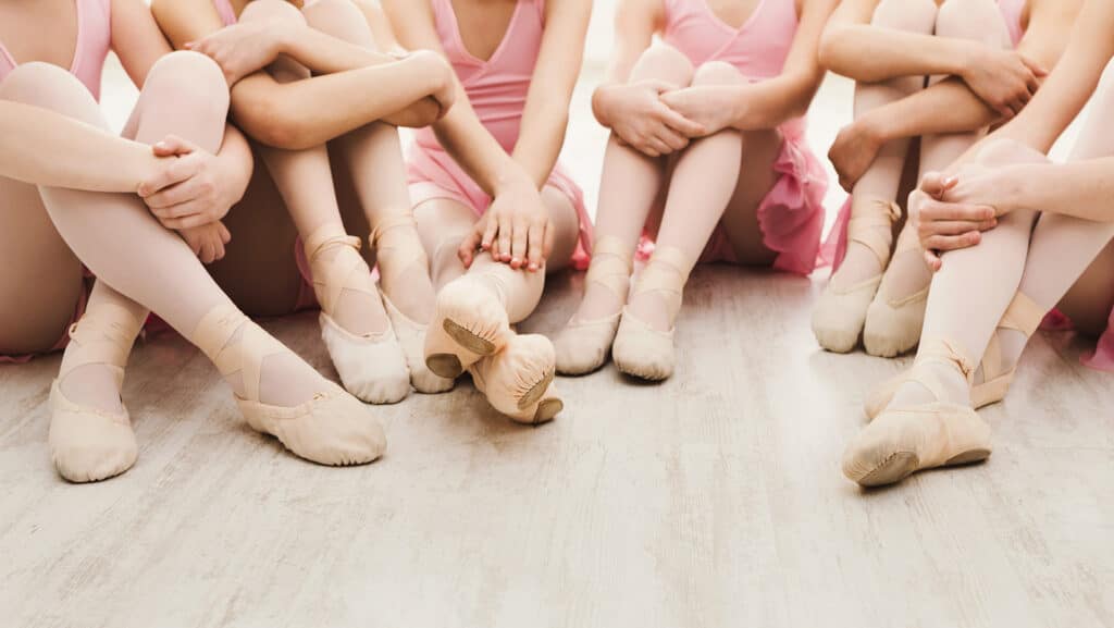 L'excellence de la formation en danse : Développer la posture et la technique grâce au ballet à Mont-Saint-Hilaire